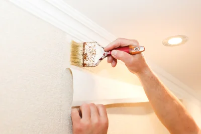 Pose de papier peint à Charancieu — revêtements muraux et toiles de verre